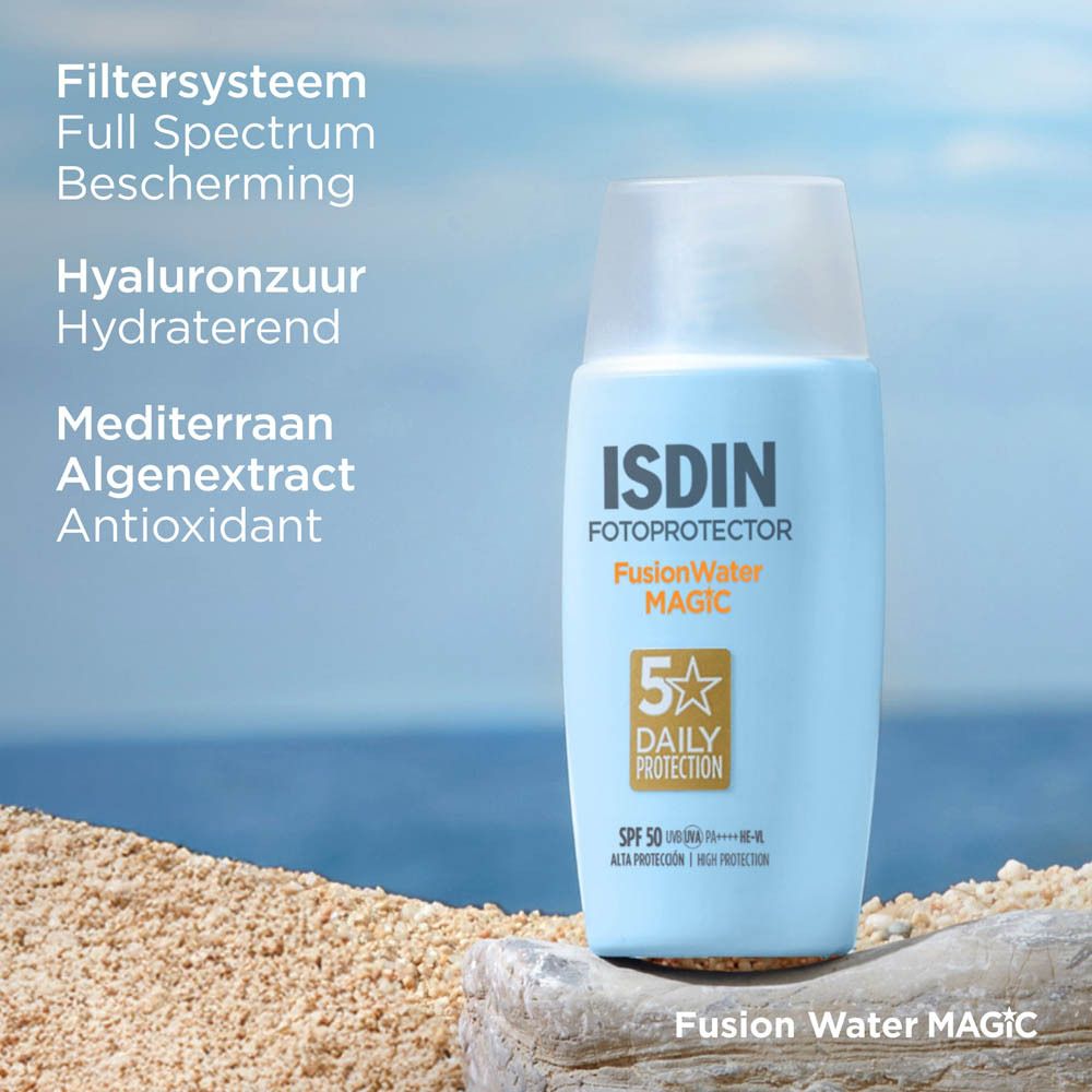 ISDIN Fotoprotector FusionWater Magic. Flacon avec texte: SPF 50, 5x Daily Protection. Texte: Acide hyaluronique, antioxydant.