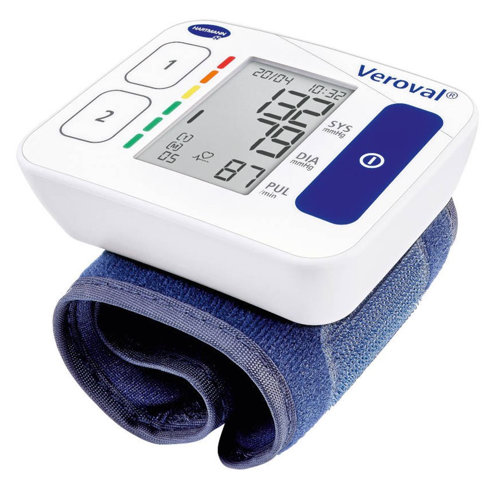 Bloeddrukmeter met manchet. Digitale display: 132/79, pols 87. Twee knoppen. Veroval logo.