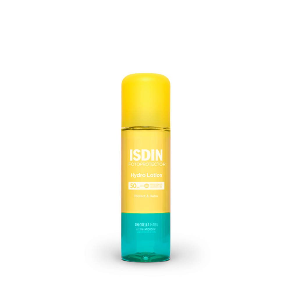 Fles. Gele dop, blauwe bodem. Tekst: ISDIN Fotoprotector Hydro Lotion 50. Opschrift: Protect & Detox.