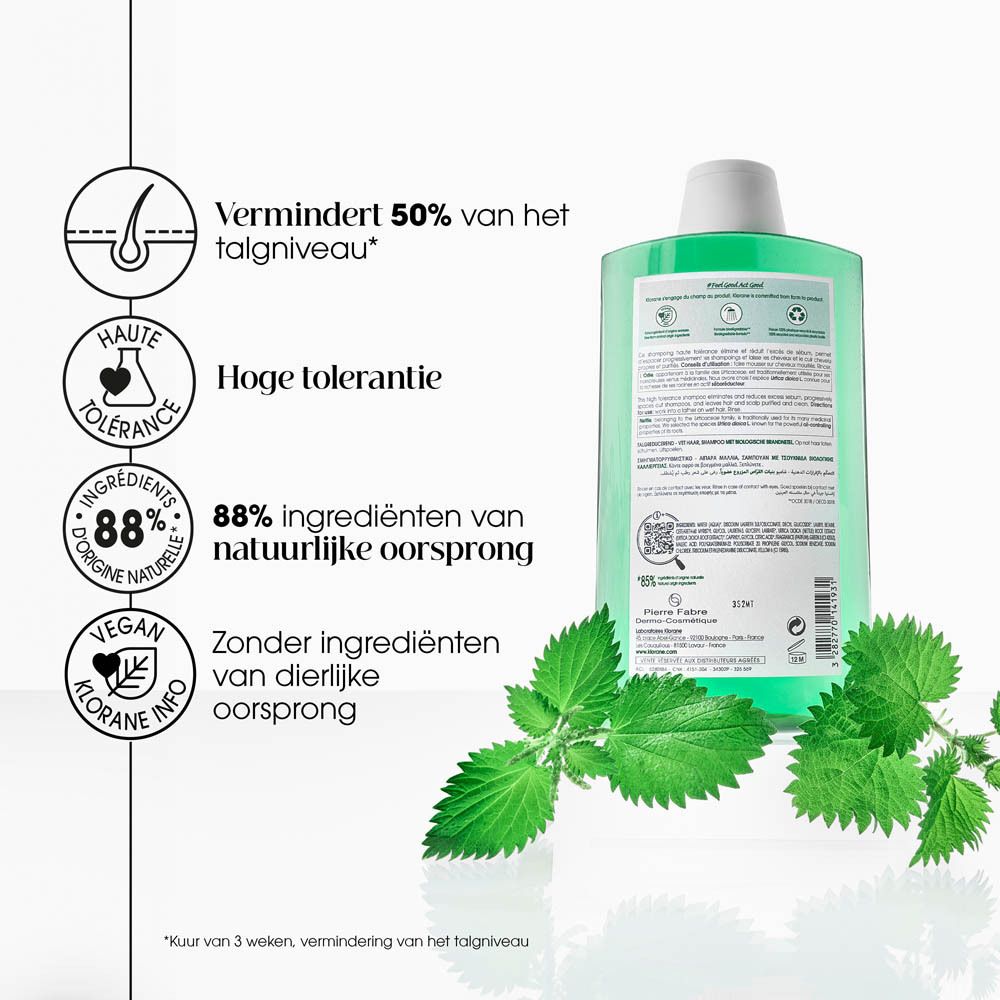 Achterkant van de shampoo fles. Tekst: Vermindert 50% van het talgniveau, 88% ingrediënten van natuurlijke oorsprong.
