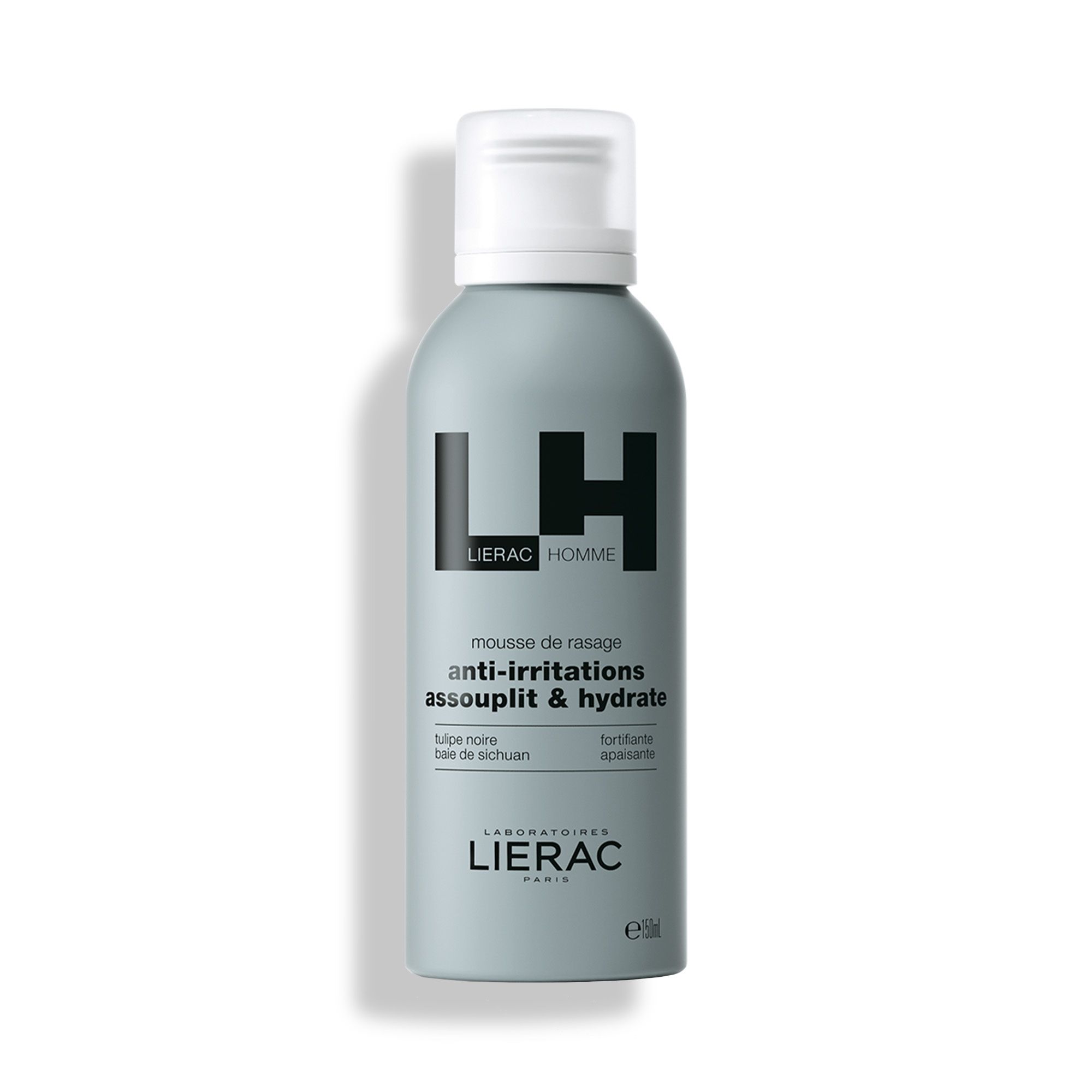 Lichtblauwe fles met witte sproeikop. Zwart LH-logo, LIERAC HOMME en productnaam. Franse teksten.