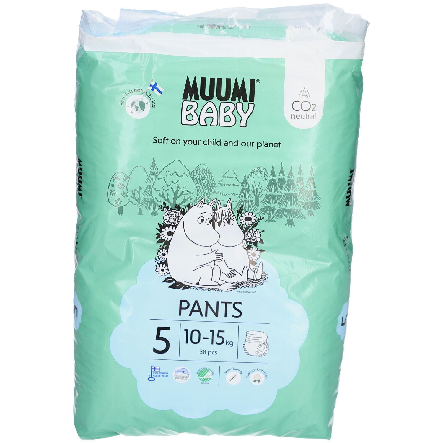 Paquet vert de couches-culottes Muumi Baby. Taille 5, 10-15 kg. Illustration Moomin. Mention CO2 neutre. Contient 38 pièces.