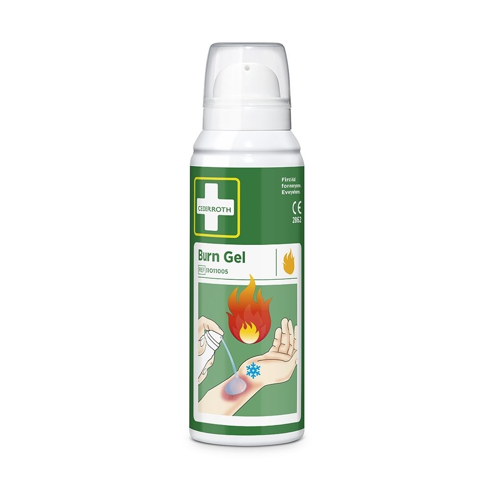 Flacon de Cederroth Burn Gel Spray avec applicateur. Montre une main brûlée recevant du gel rafraîchissant.