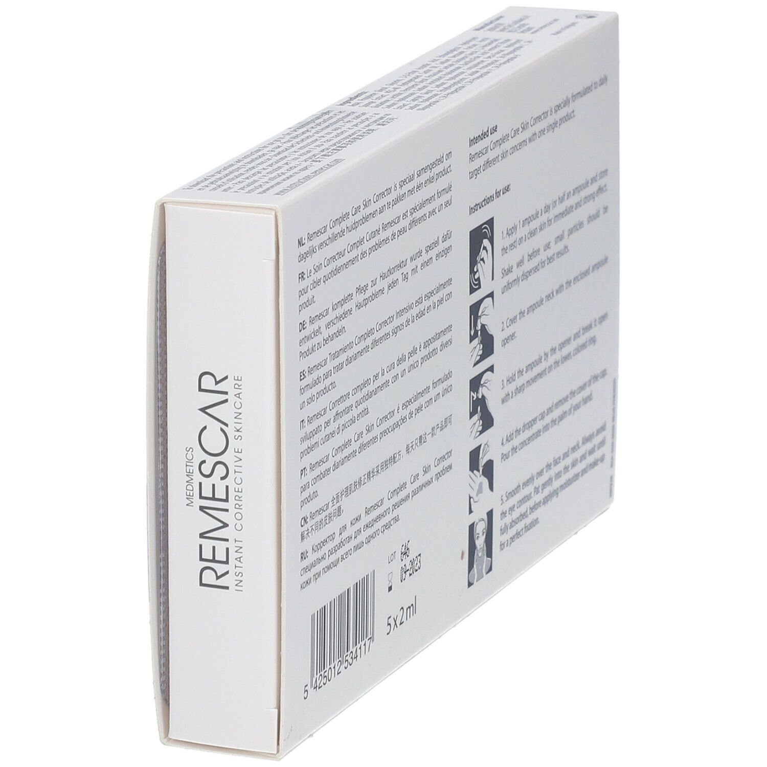 Schuine weergave van de achterkant van de verpakking van Remescar Complete Care Skin Corrector.