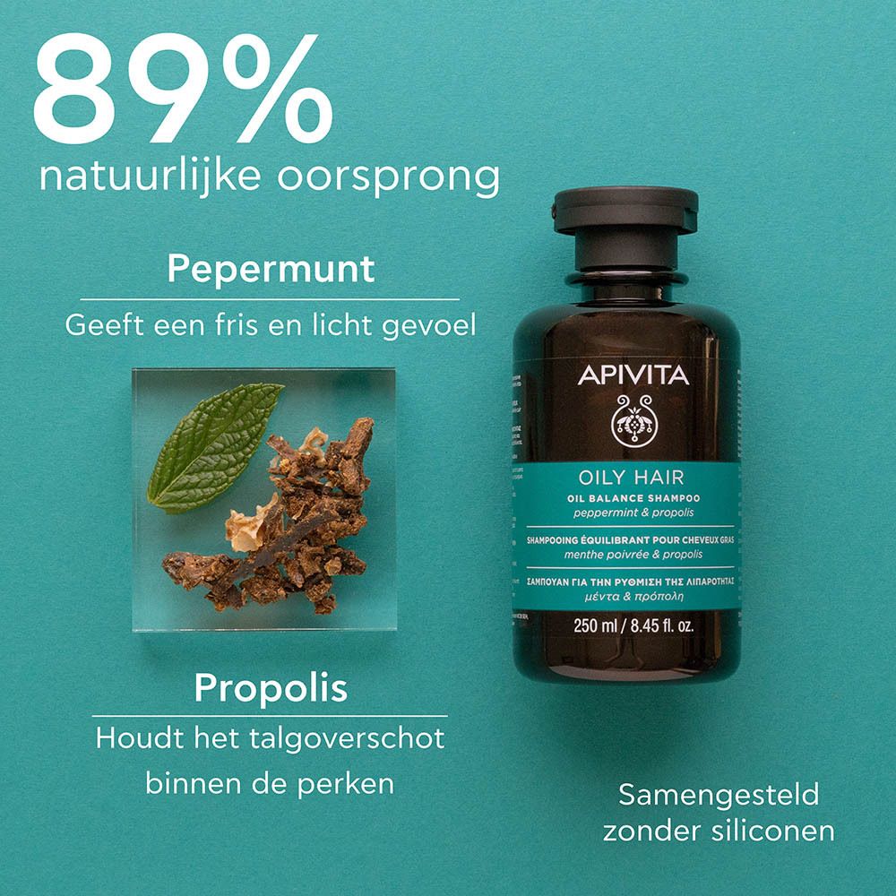 APIVITA Oily Hair Shampoo fles met zwarte dop, 250 ml, vooraanzicht.