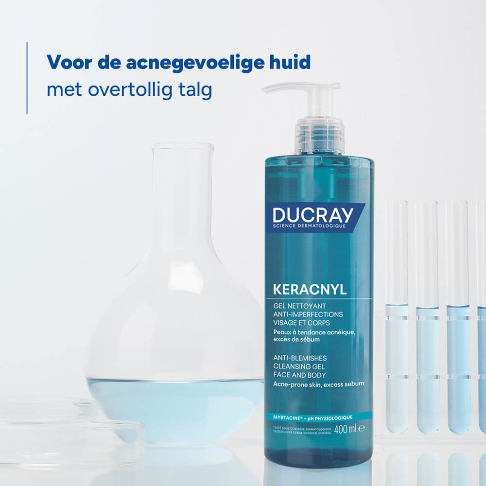 Productfles en laboratoriummateriaal. Opschrift: KERACNYL Gel nettoyant, Ducray. Voor acne-gevoelige huid.