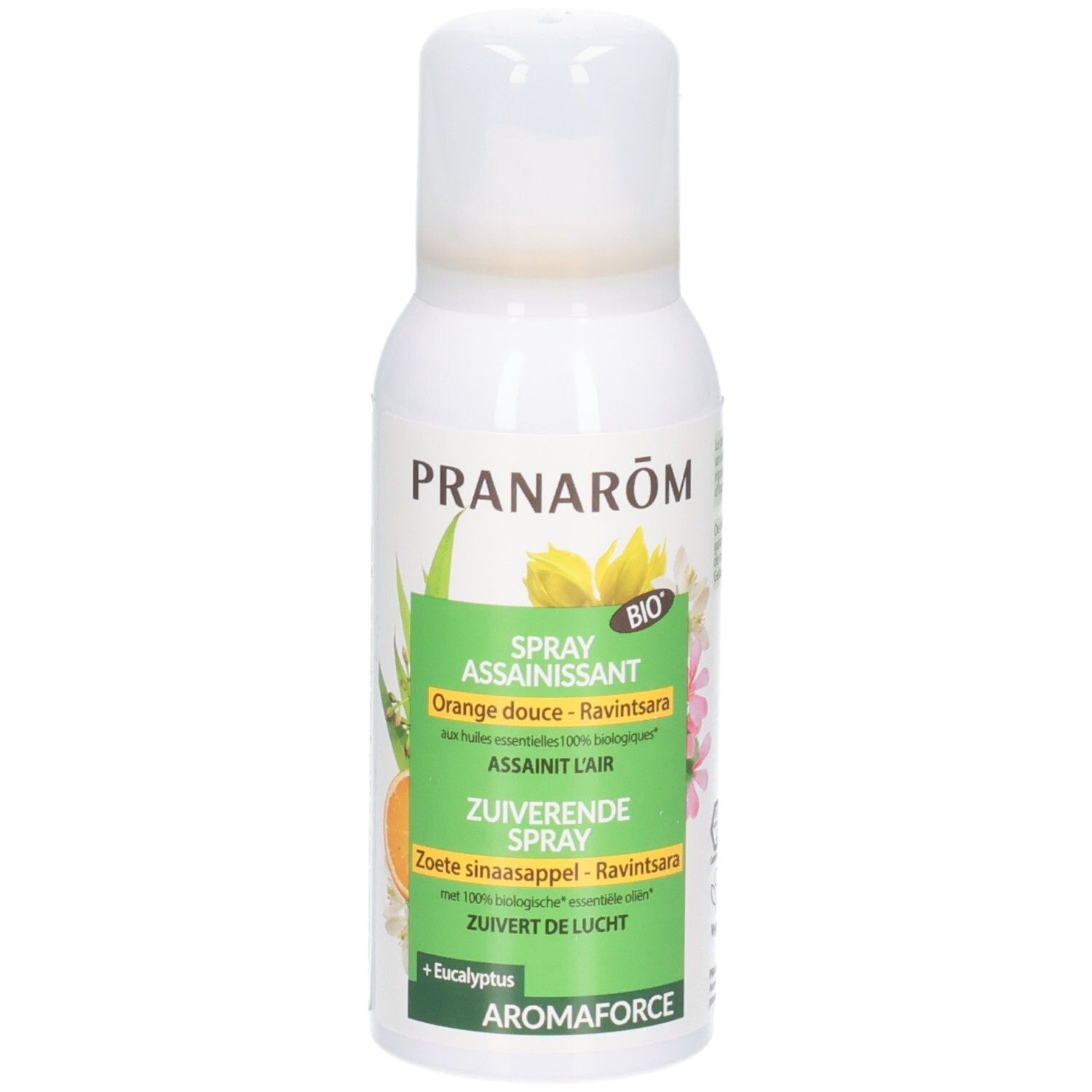 Flacon spray blanc avec étiquette verte. Texte: PRANARÔM, SPRAY ASSAINISSANT, Orange douce - Ravintsara, ZUIVERENDE SPRAY. Label BIO.