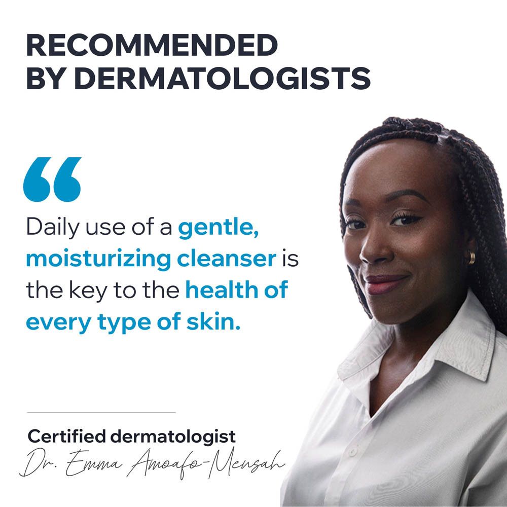 Vrouw met huidverzorgingsproduct. Tekst: Recommended by dermatologists.