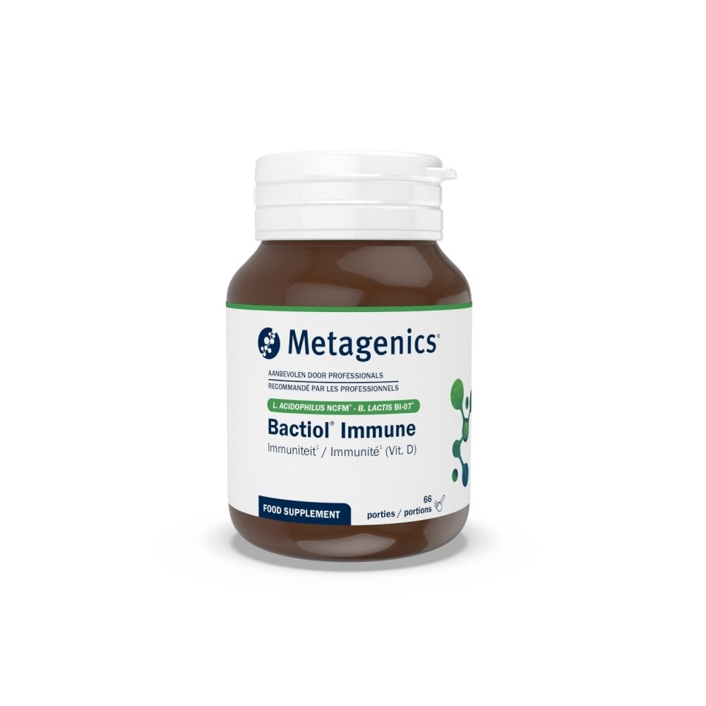 Bruine fles met witte dop. Bactiol® Immune, Metagenics logo. 66 porties, 50g.