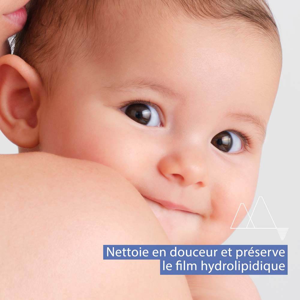 Visage de bébé. Texte: Nettoie en douceur et préserve le film hydrolipidique.