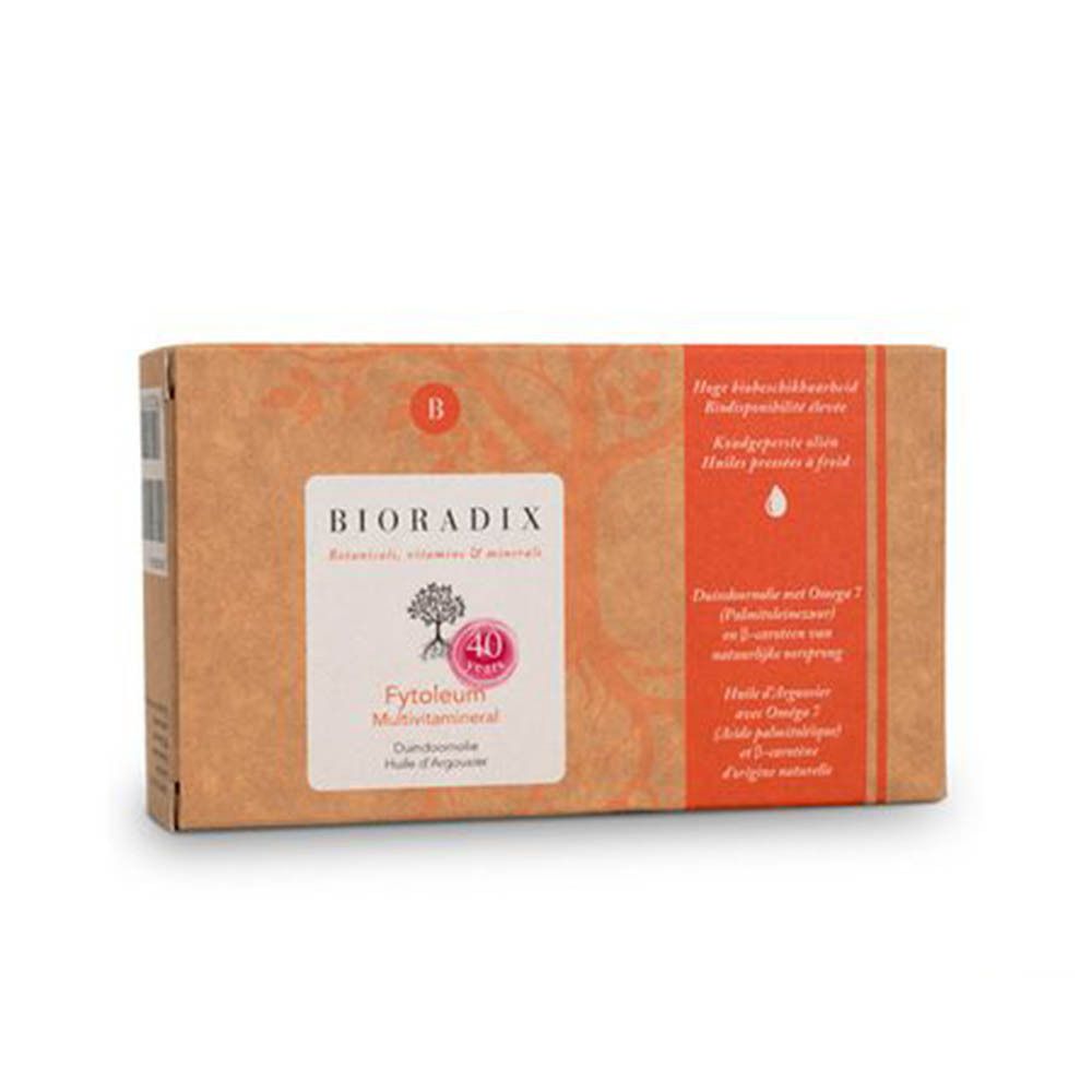 Kartonnen verpakking met productlabel. Merk Bioradix, productnaam Fytoleum Multivitamineral. Bruine verpakking met oranje streep.
