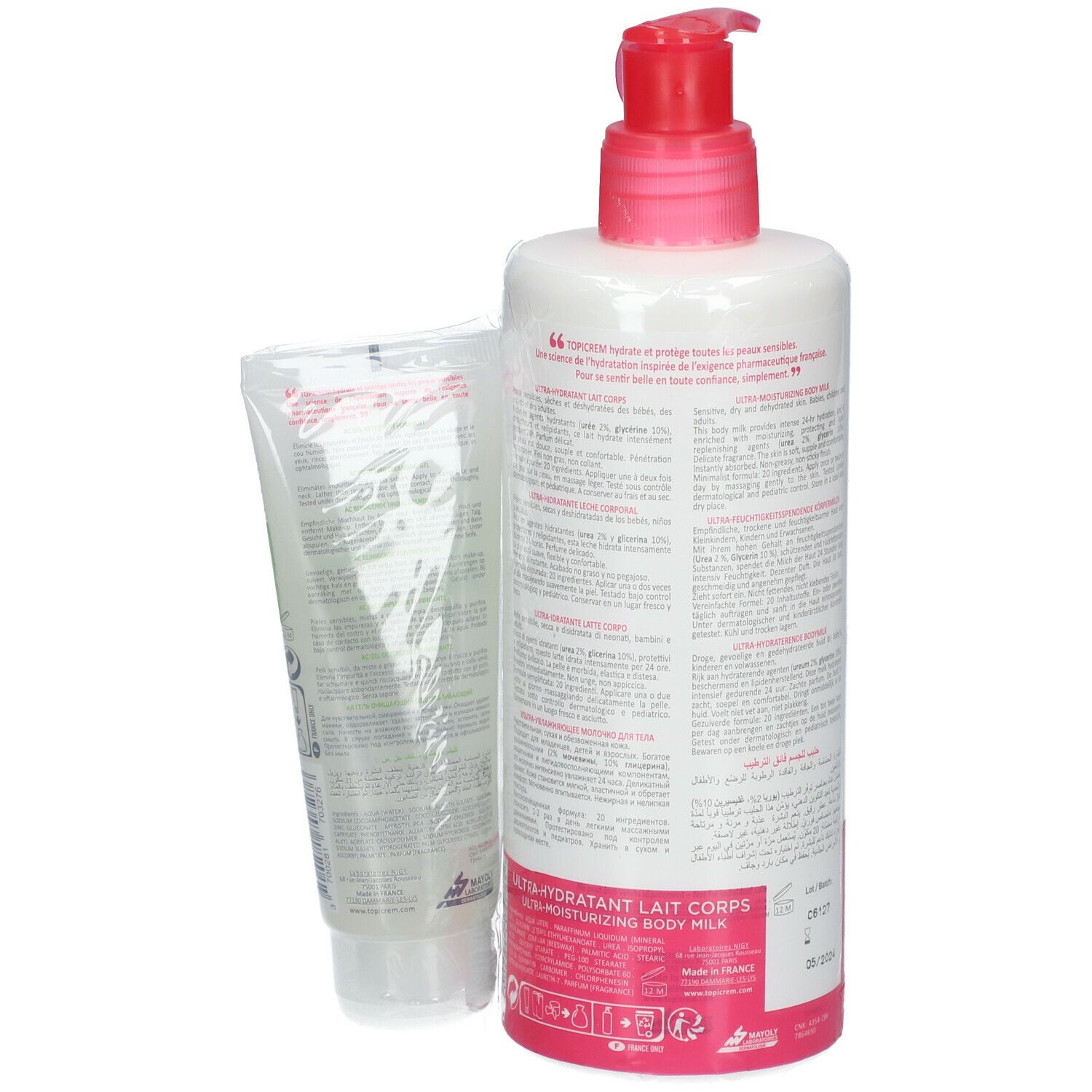 Dos d'un flacon blanc avec bouchon pompe rouge et tube. Inscription : Topicrem, Ultra-Hydratant Lait Corps, Ultra-Moisturizing Body Milk. Texte.