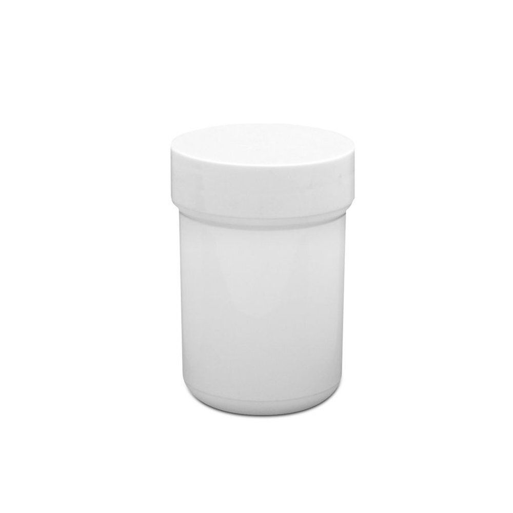 Witte pot met schroefdeksel. Cilindrische vorm. Witte achtergrond.
