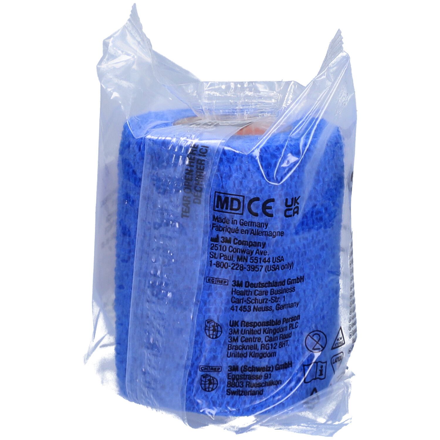 Bande 3M Coban bleue dans emballage transparent. Inscription : Fabriqué en Allemagne. Marquage CE.