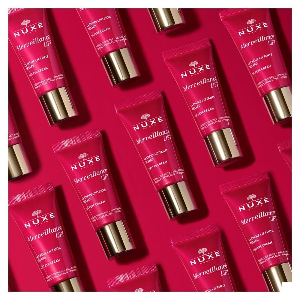 Emballage Nuxe Merveillance Lift crème regard avec informations produit et sceaux.