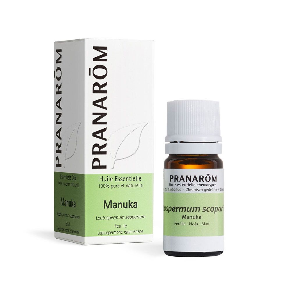 Manuka essentiële olie en verpakking. Merk Pranarôm. Tekst: Huile essentielle, Manuka, 100% pur et naturel.