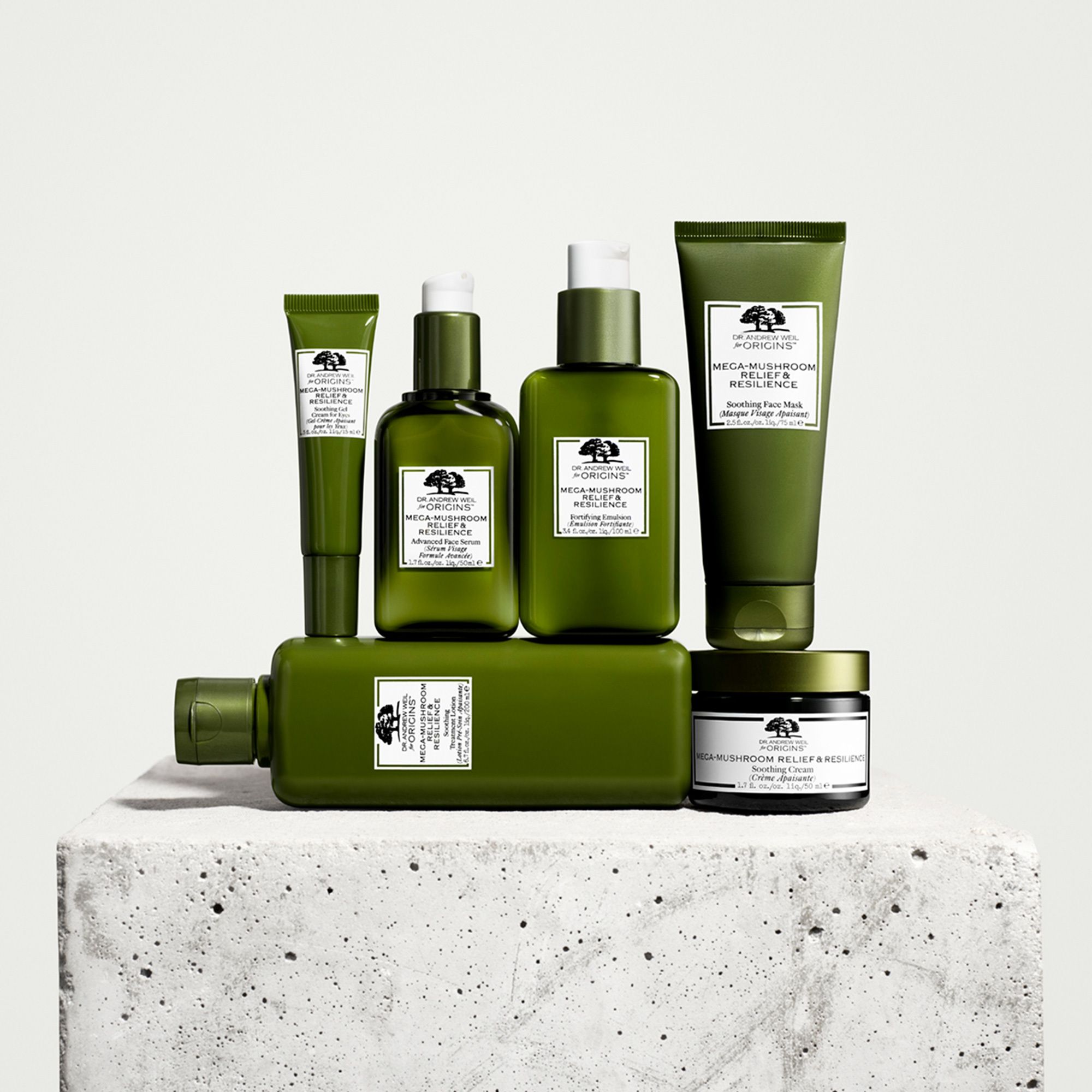 Dr. Andrew Weil for Origins™ Mega-Mushroom Skin Relief & Resilience Lotion Pré-Soin Apaisante