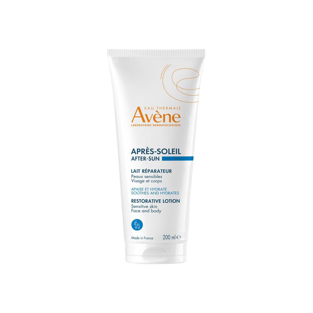 Tube blanc avec logo orange et ligne bleue. Texte: Après-Soleil, Lait Réparateur, Restorative Lotion. 200 ml.