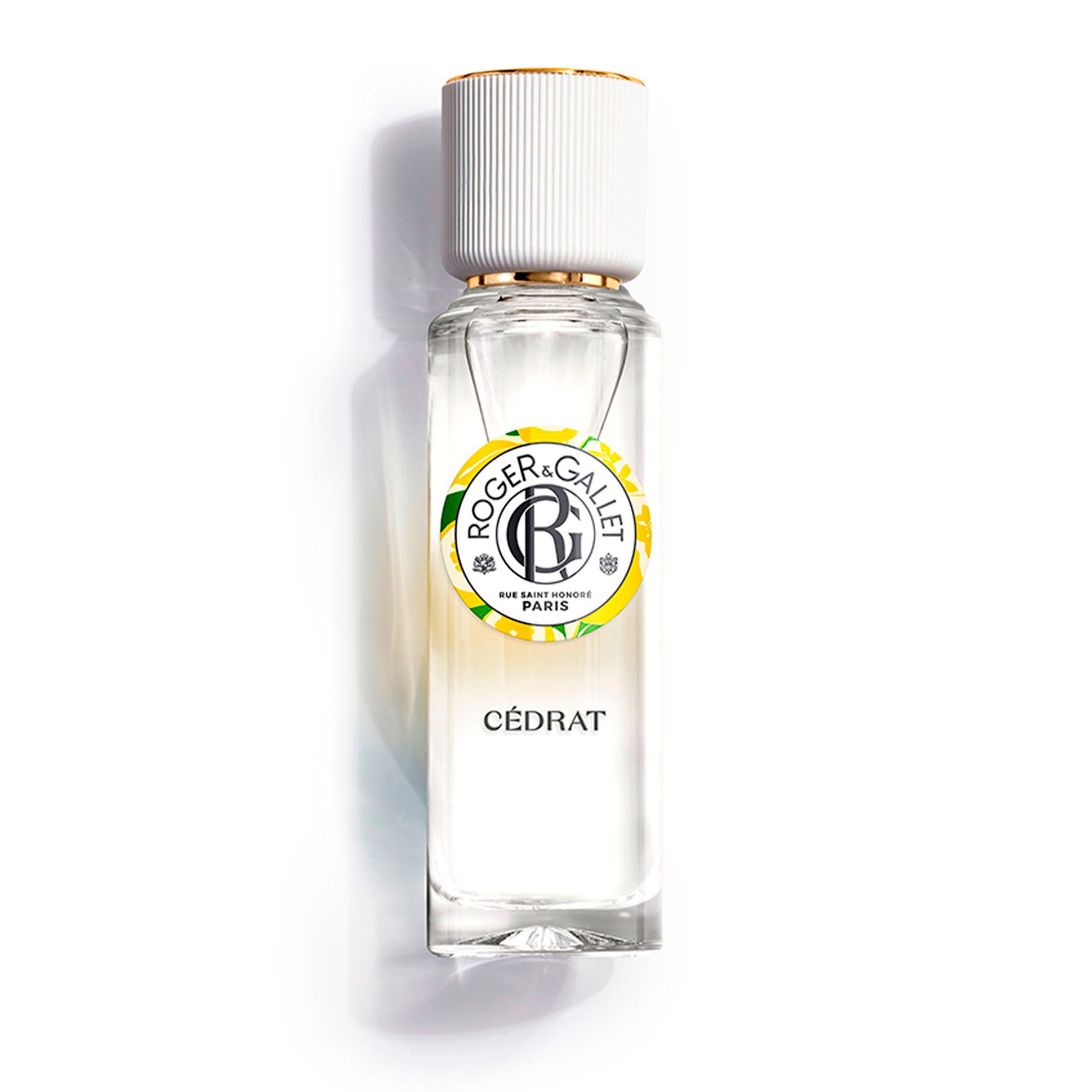 Flesje Roger & Gallet Cédrat. Witte dop, gouden rand. Logo en productnaam.