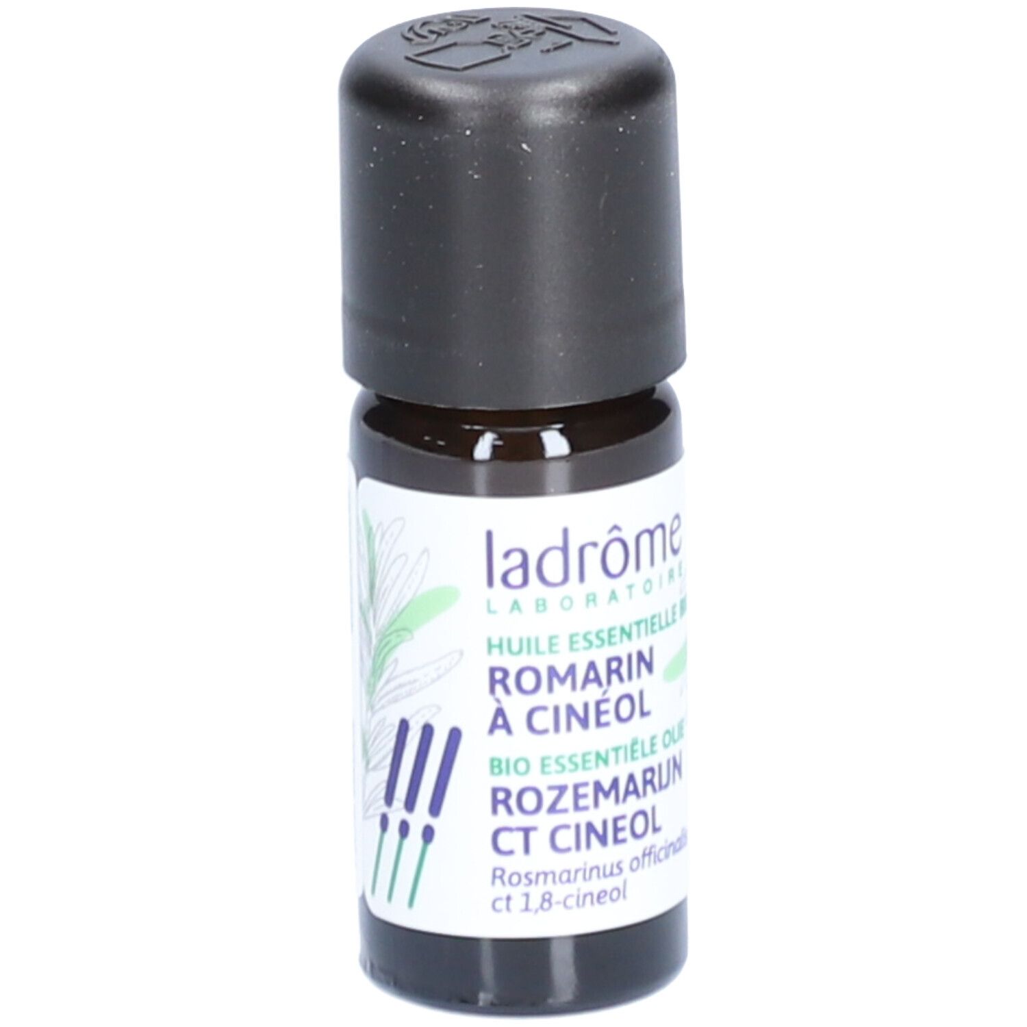 Bruine glazen fles met zwarte dop. Label met tekst: Huile essentielle BIO Romarin à cinéol. Logo en tekst.