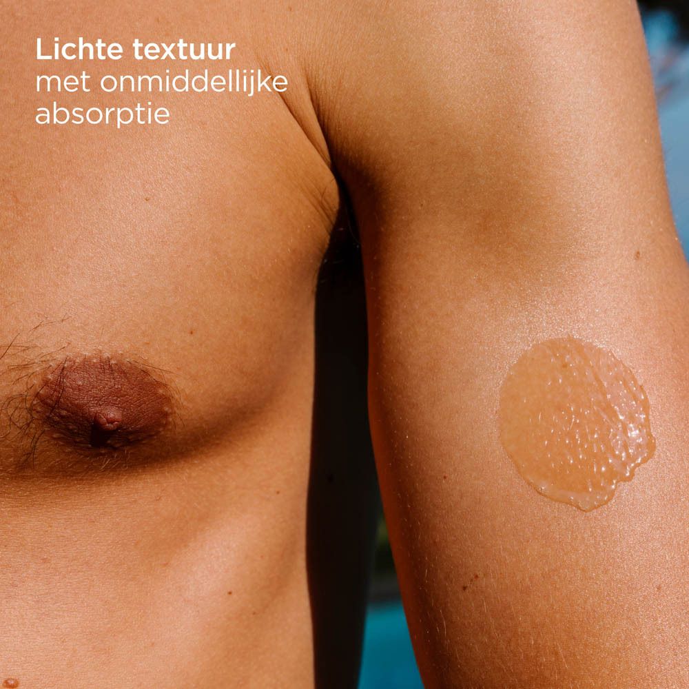 Huid met aangebrachte vloeistof. Tekst: Lichte textuur, onmiddellijke absorptie.
