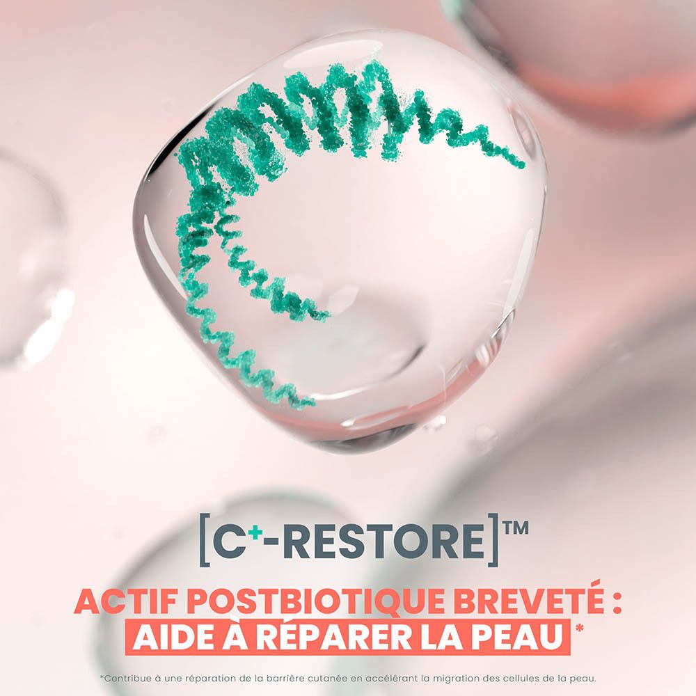 Deux tubes de Avène Cicalfate+ crème réparatrice protectrice SPF 50+ sur des socles blancs.