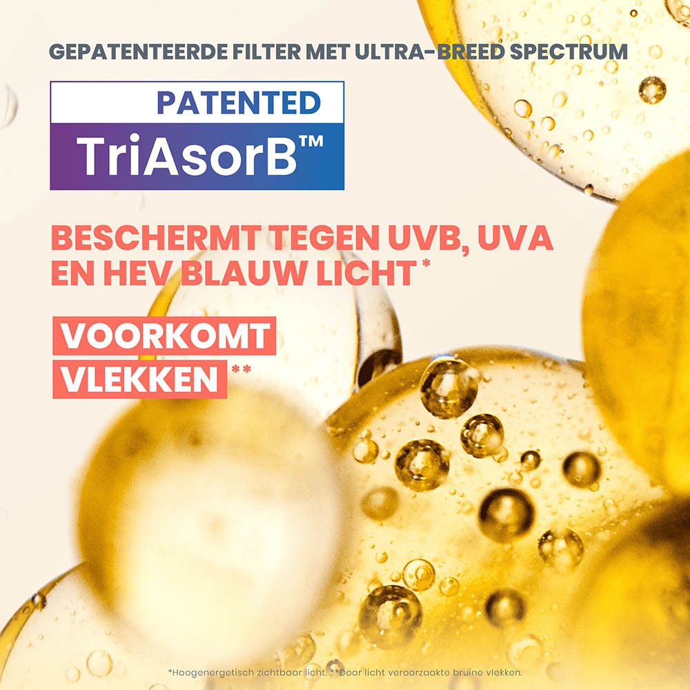 Avene Cicalfate+ herstellende beschermende crème met SPF 50+ aangebracht door een vrouw op haar arm.