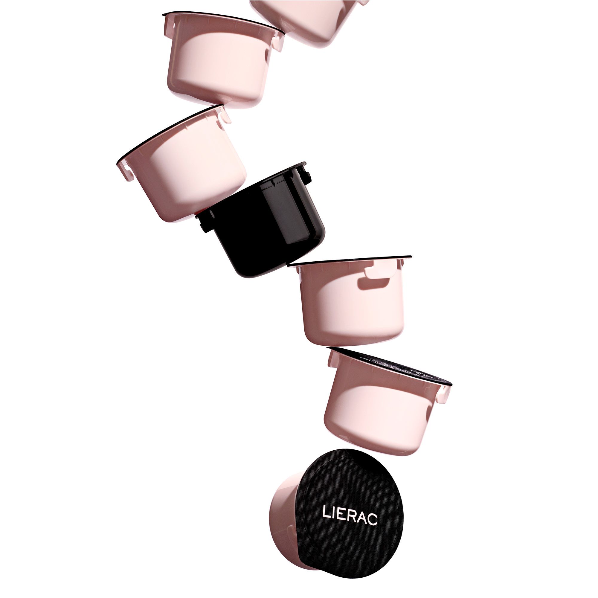 Meerdere navullingen en deksels. Zwarte deksel met LIERAC-logo.