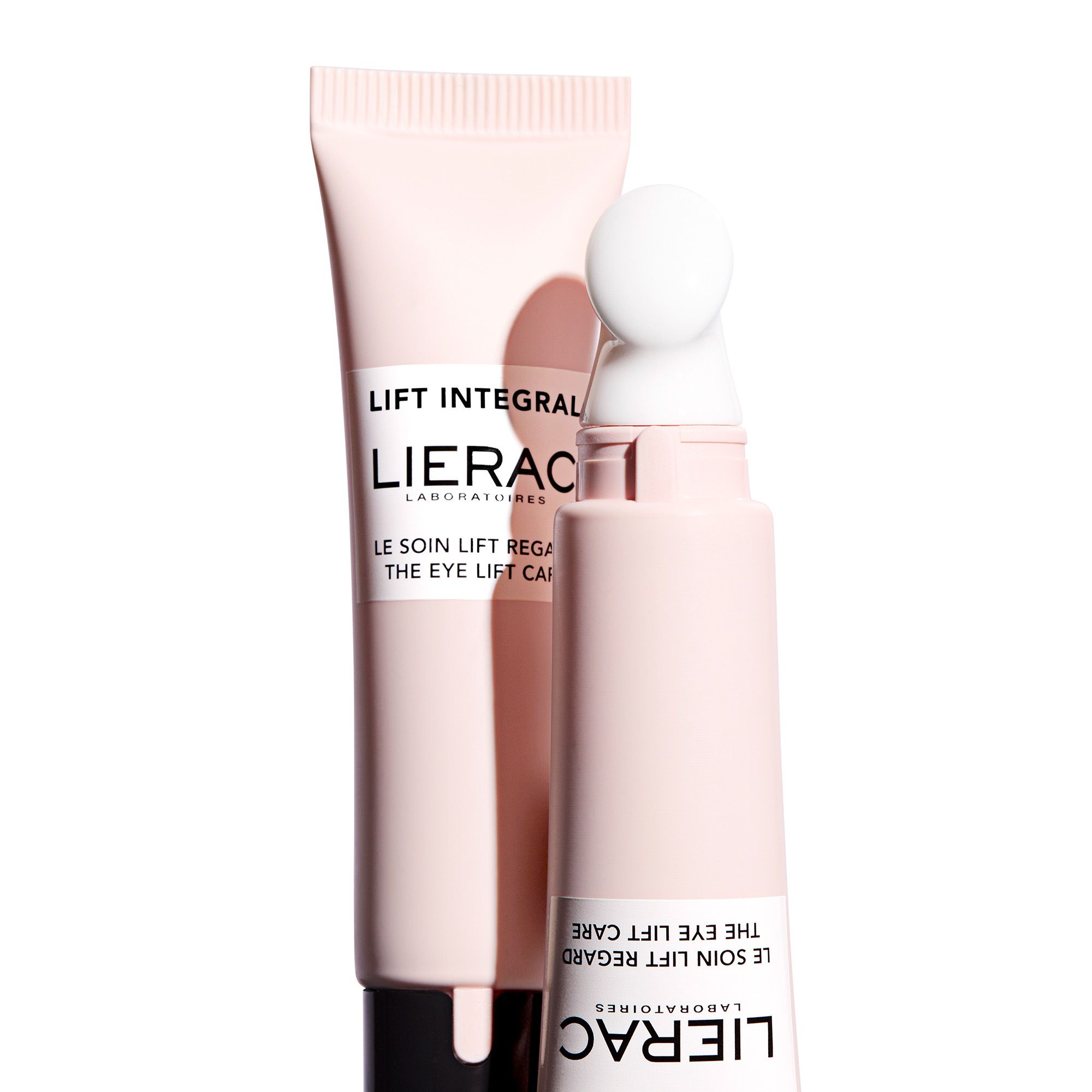 Deux tubes roses. Inscription : Lierac, Lift Integral, The Eye Lift Care. Un avec applicateur.