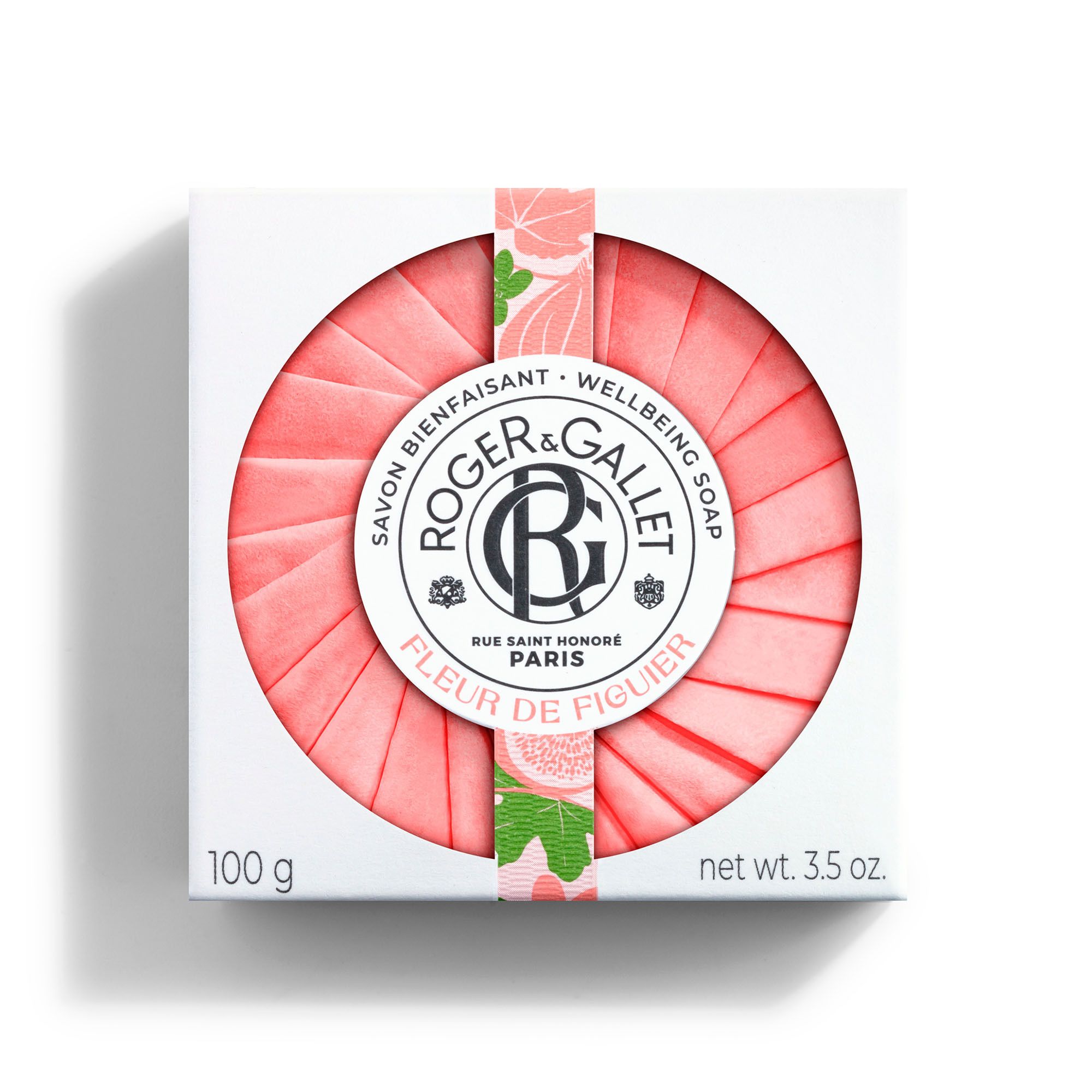 Roze ronde zeep met opschrift: Roger & Gallet, Fleur de Figuier. Close-up.