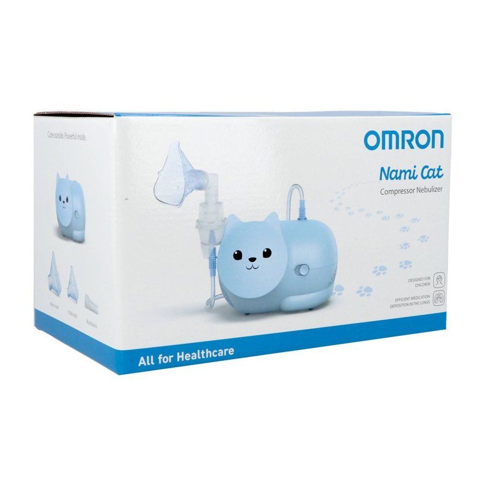 Verpakking van de Omron Nami Cat vernevelaar. Apparaat, accessoires en tekst.