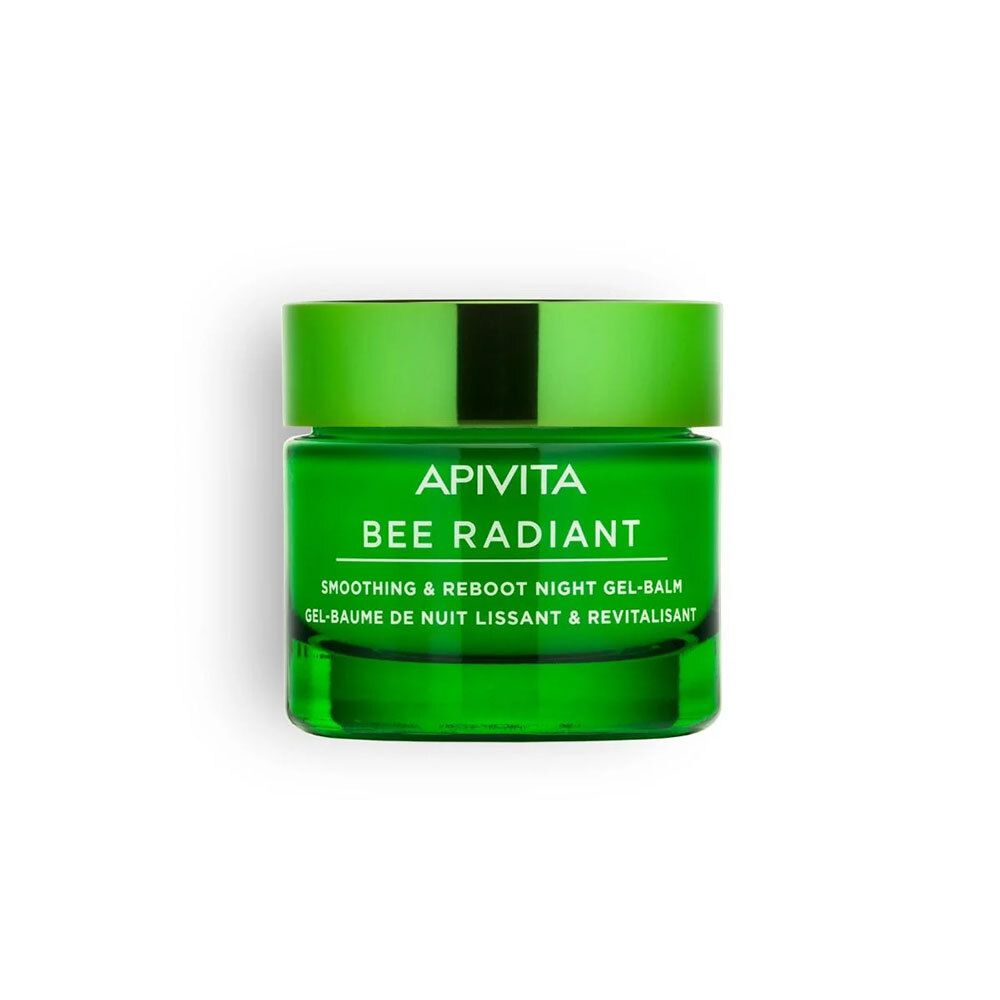 Pot en verre vert avec couvercle. Inscription : APIVITA BEE RADIANT. Texte : SMOOTHING & REBOOT NIGHT GEL-BALM. Gel-Baume de nuit.