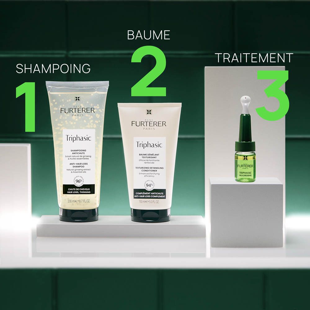 Trois produits. Shampooing, baume et sérum. Texte : Shampooing, baume, traitement.
