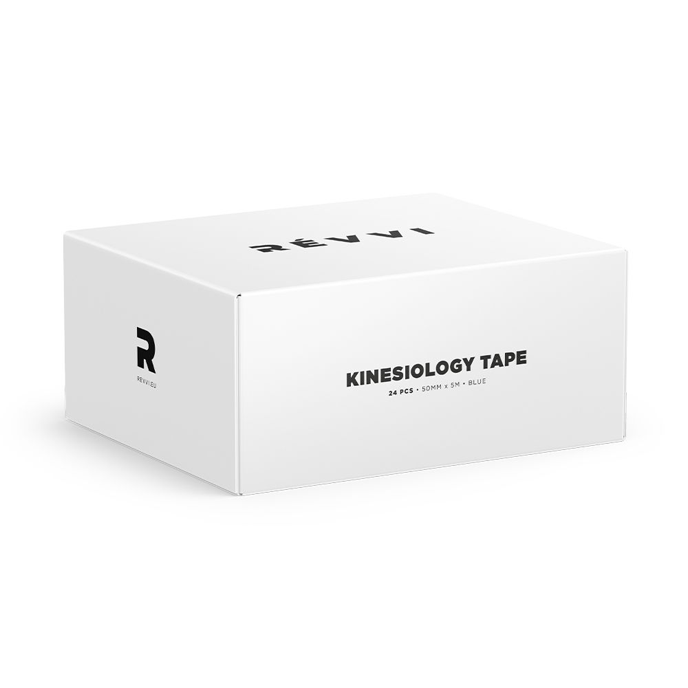 Witte doos met RÉVVI-logo en tekst Kinesiology Tape. Bevat 24 stuks. Blauwe kleur.