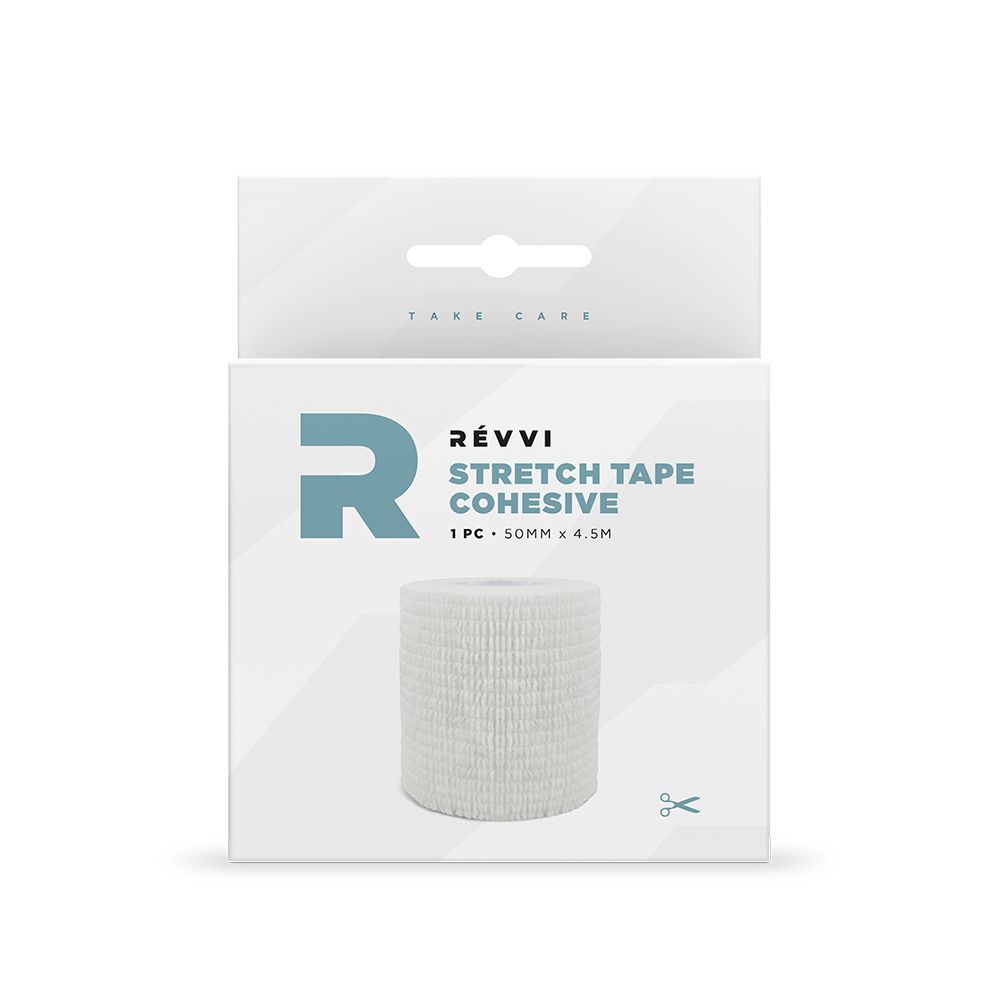 Verpakking met wit, cohesief stretch tape. Opschrift: R, Stretch tape cohesive, 1 stuk, 50mm x 4,5m. Schaar-symbool.