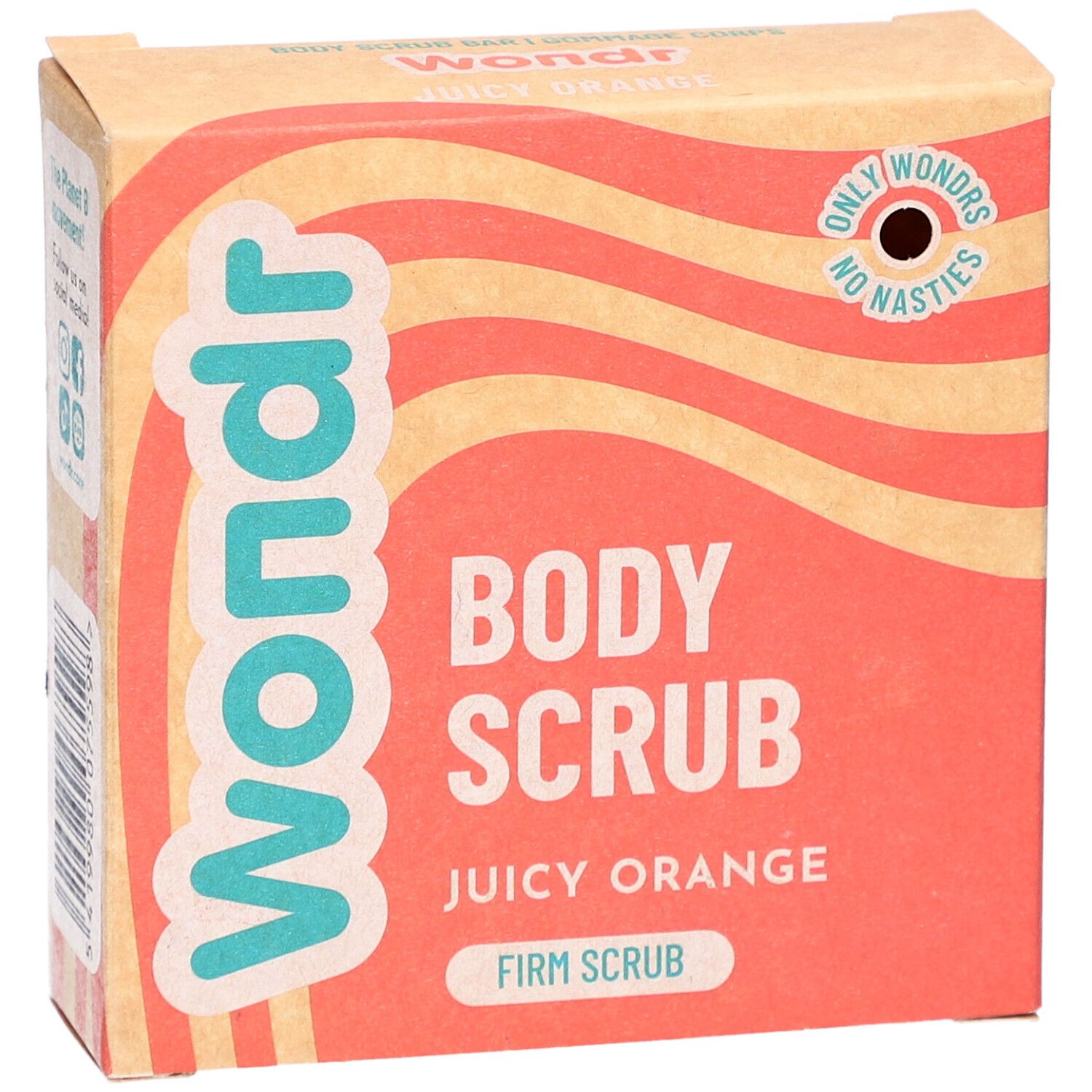 Wondr Body Scrub Juicy Orange verpakking. Oranje achtergrond, witte tekst. Logo en productinformatie.