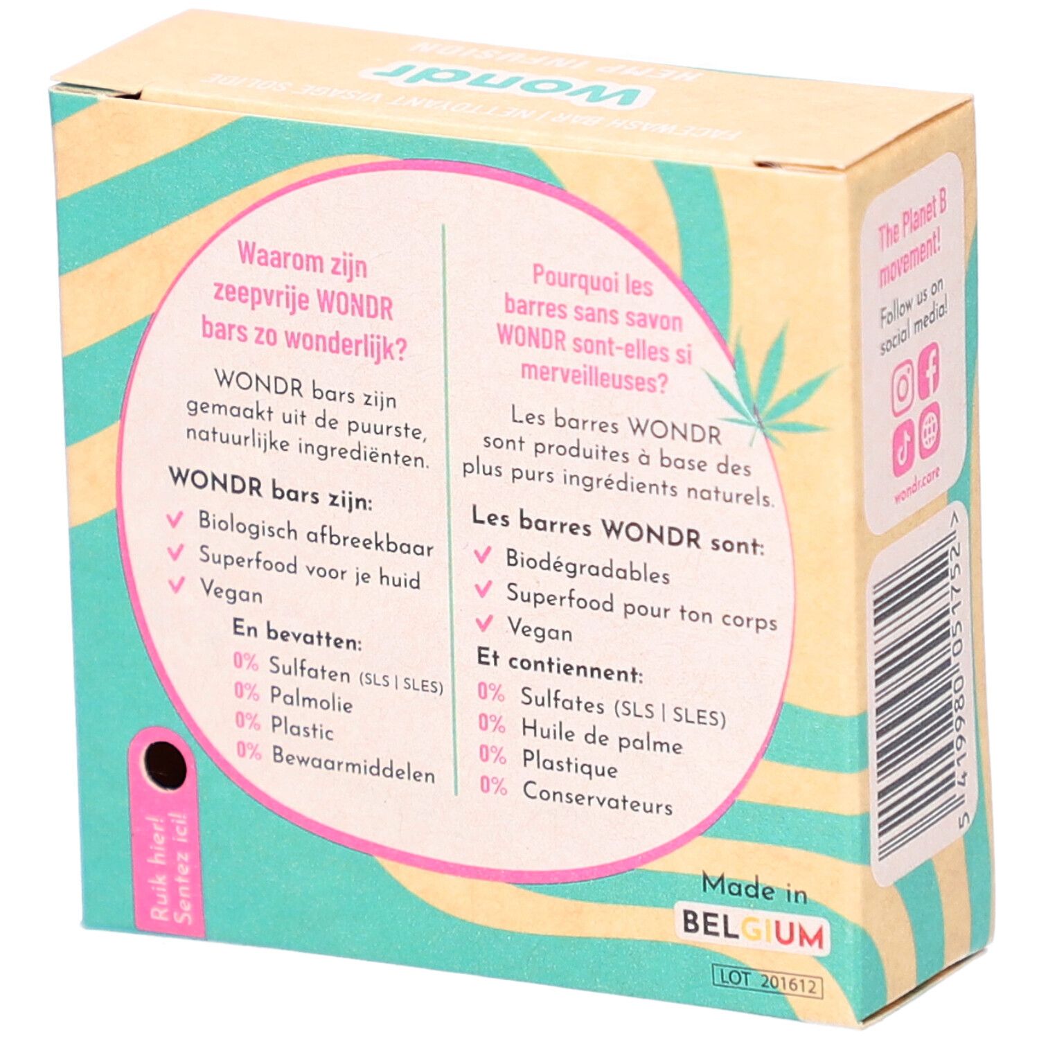 Achterkant van de kartonnen verpakking. Tekst in het Duits en Frans over de ingrediënten en voordelen van de zeep.