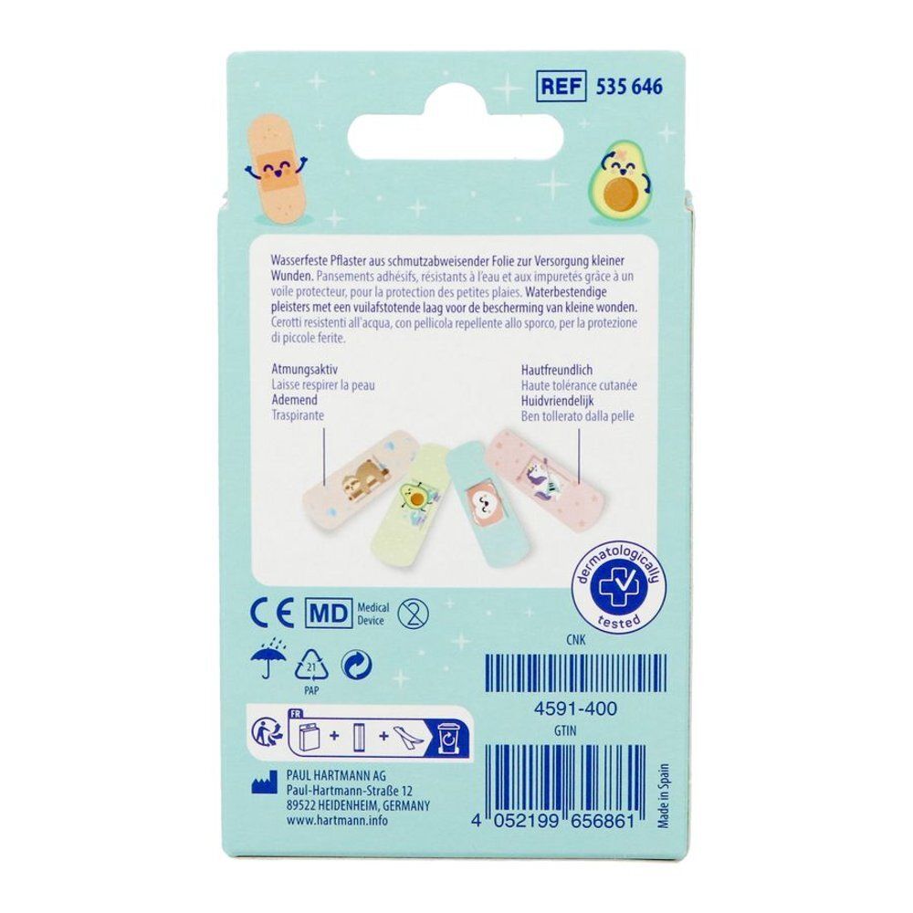 Achterkant van de Hartmann Dermaplast® Stay Happy verpakking. Bevat pleisters met motieven. Tekst: waterdichte folie, ademend, huidvriendelijk.