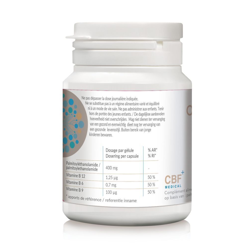 Achterkant witte fles CBF Medical OptiPEA. Tekst over dosering en ingrediënten. Bevat 120 capsules.