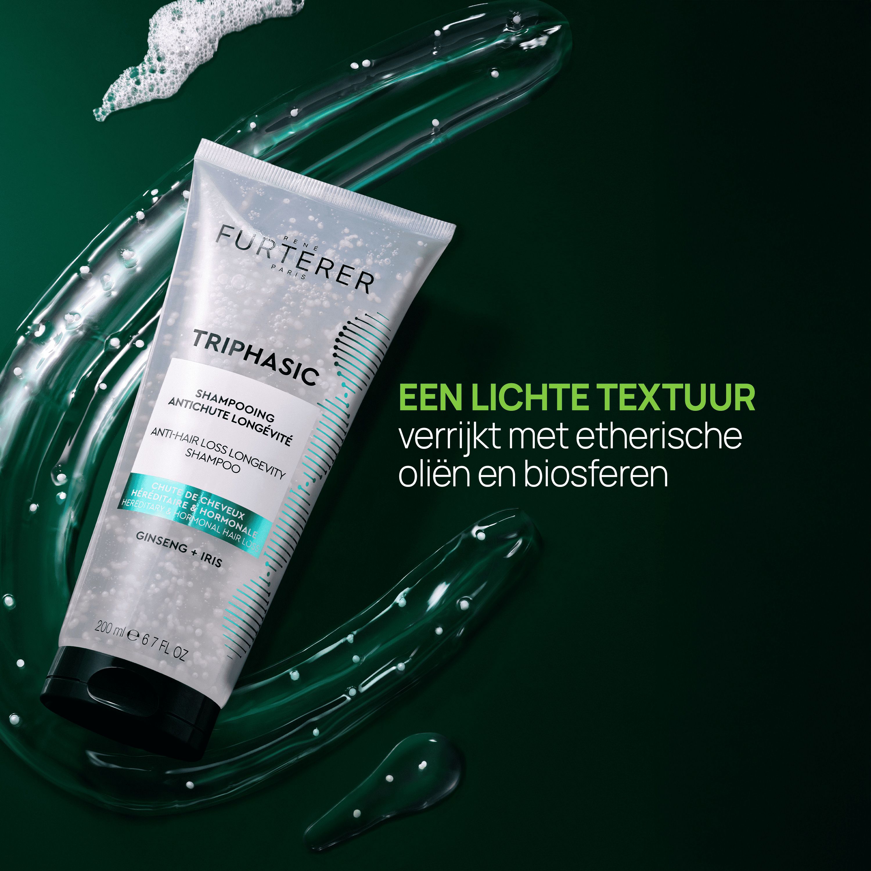Shampoo tube en vloeistof. Tekst: Een lichte textuur verrijkt met etherische oliën. Groene achtergrond.