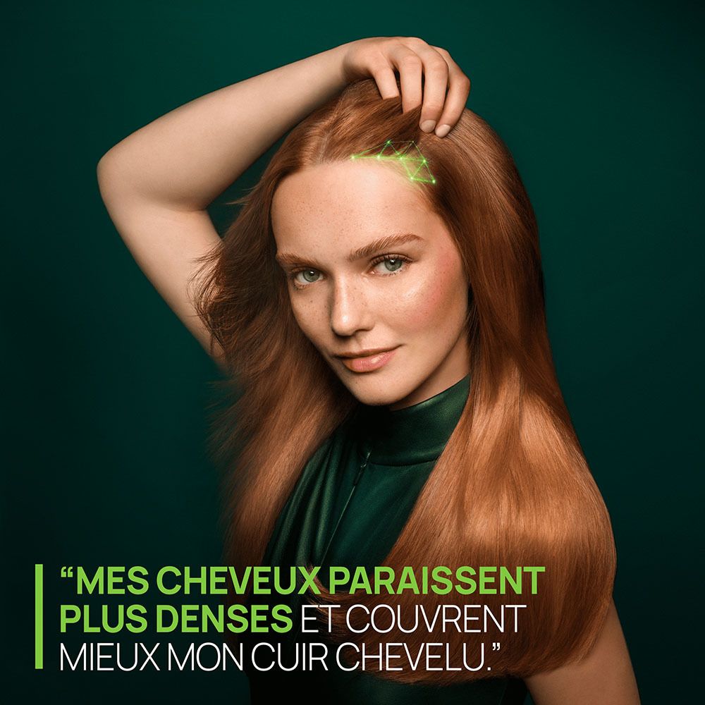 Femme aux cheveux roux. Texte sur des cheveux plus denses.