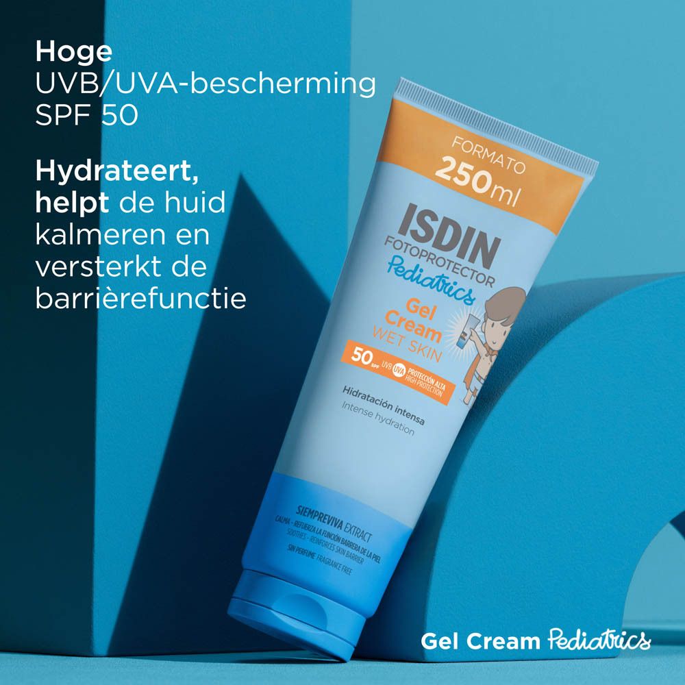 ISDIN Fotoprotector Pediatrics Gel-Crème SPF50+ tube. 250ml. Op blauwe achtergrond.