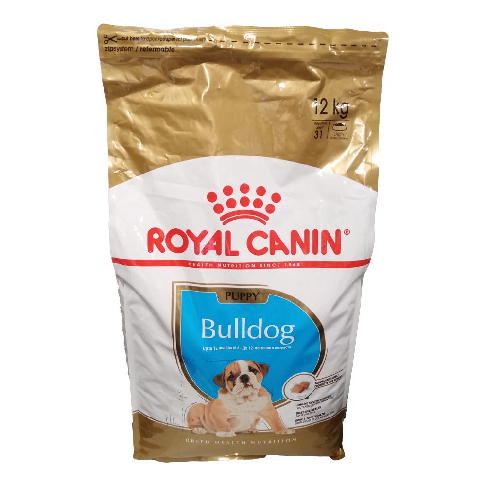 Avant d'un sac de nourriture pour chiot Royal Canin Bulldog de 12 kg avec l'image d'un chiot.