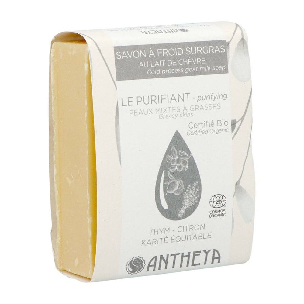 Zeep in papieren verpakking. Opschrift: Savon à Froid Surgras, Le Purifiant, Thym-Citron, Karité Équitable. Gecertificeerd Bio.