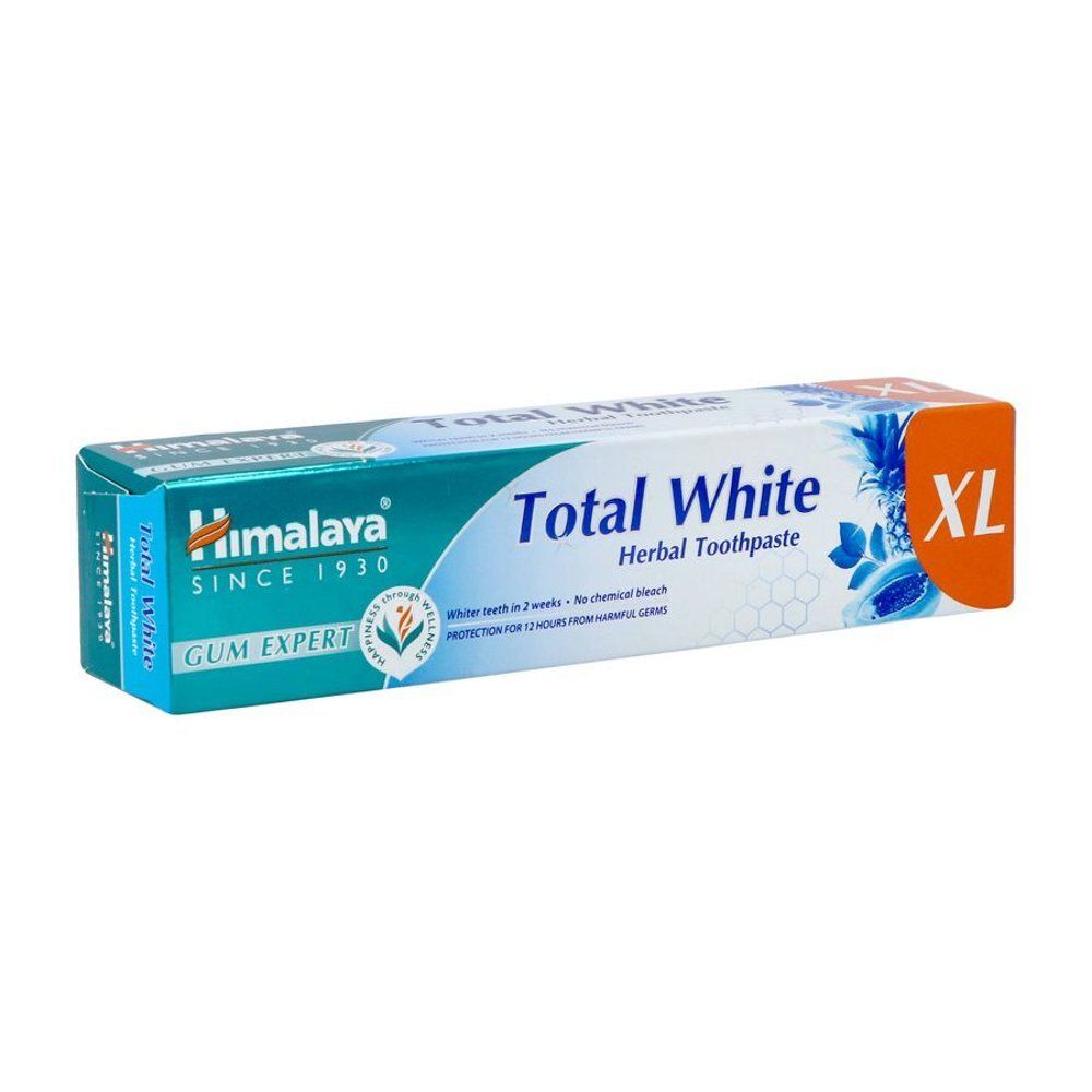 Tandpasta verpakking. Merk Himalaya, Total White, XL. Kleuren: blauw, wit en groen. Inscriptie Gum Expert.