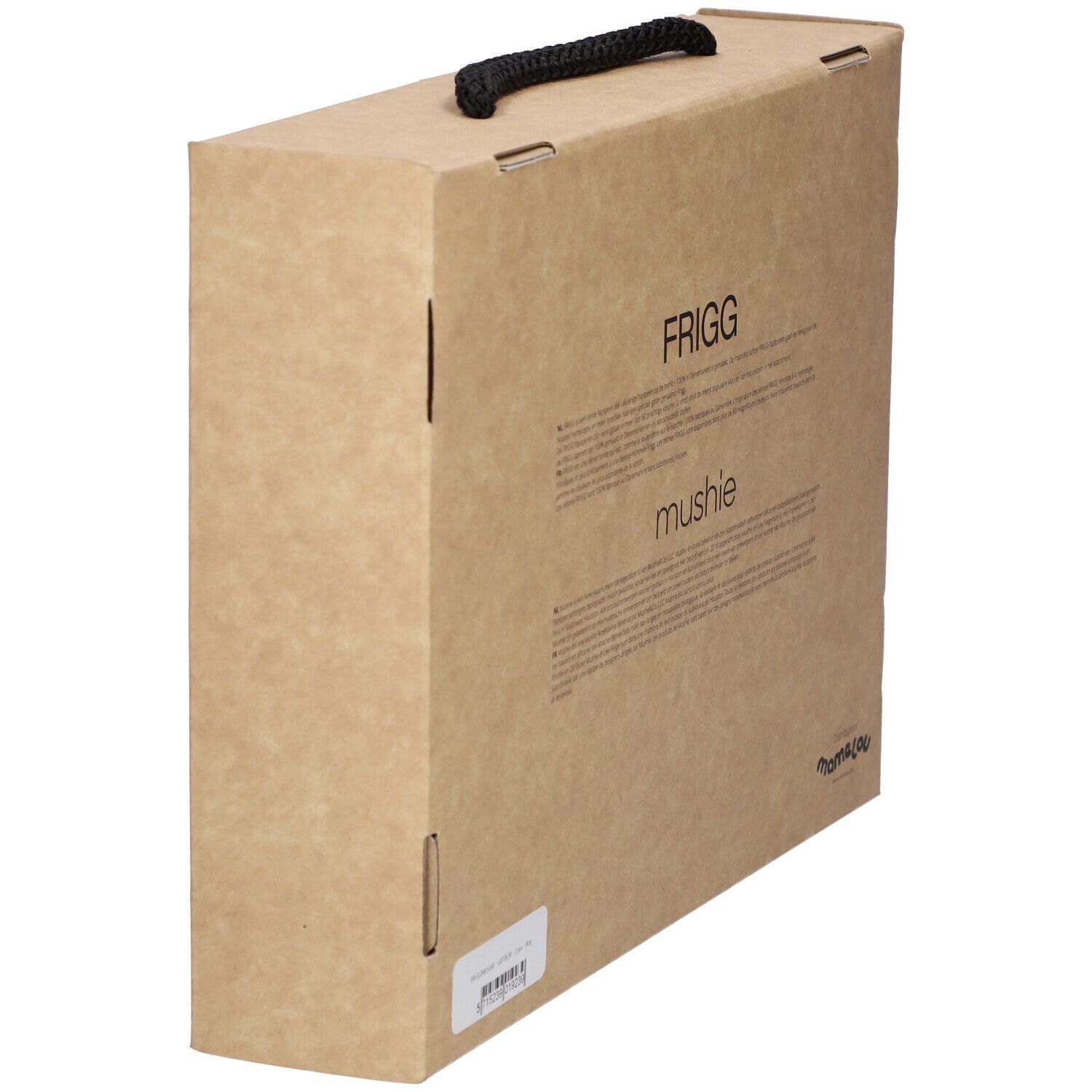 Bruine cadeauset met tekst en logo. Zwarte handgreep. Etiket linksonder. Bevat babyartikelen.