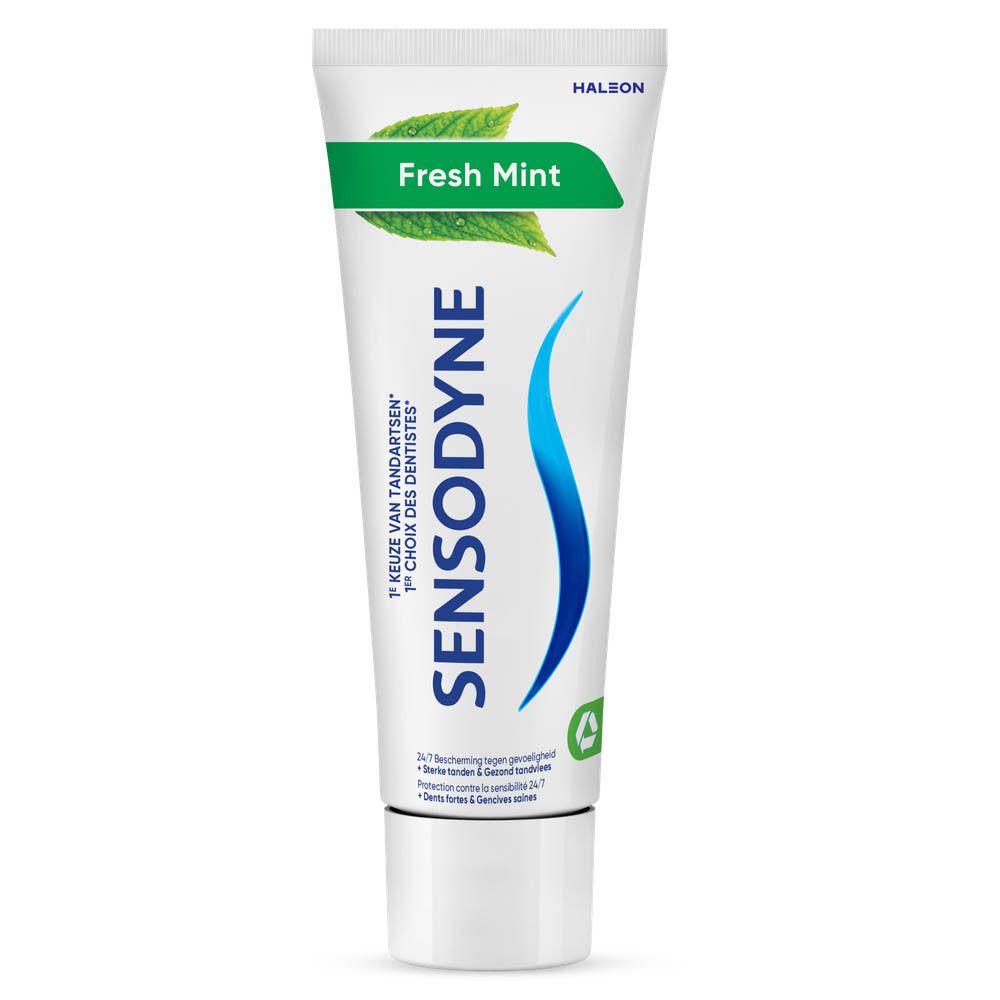 Sensodyne Fresh Mint tandpasta tube. Witte tube met blauw logo en groene accenten. Tekst: Fresh Mint.