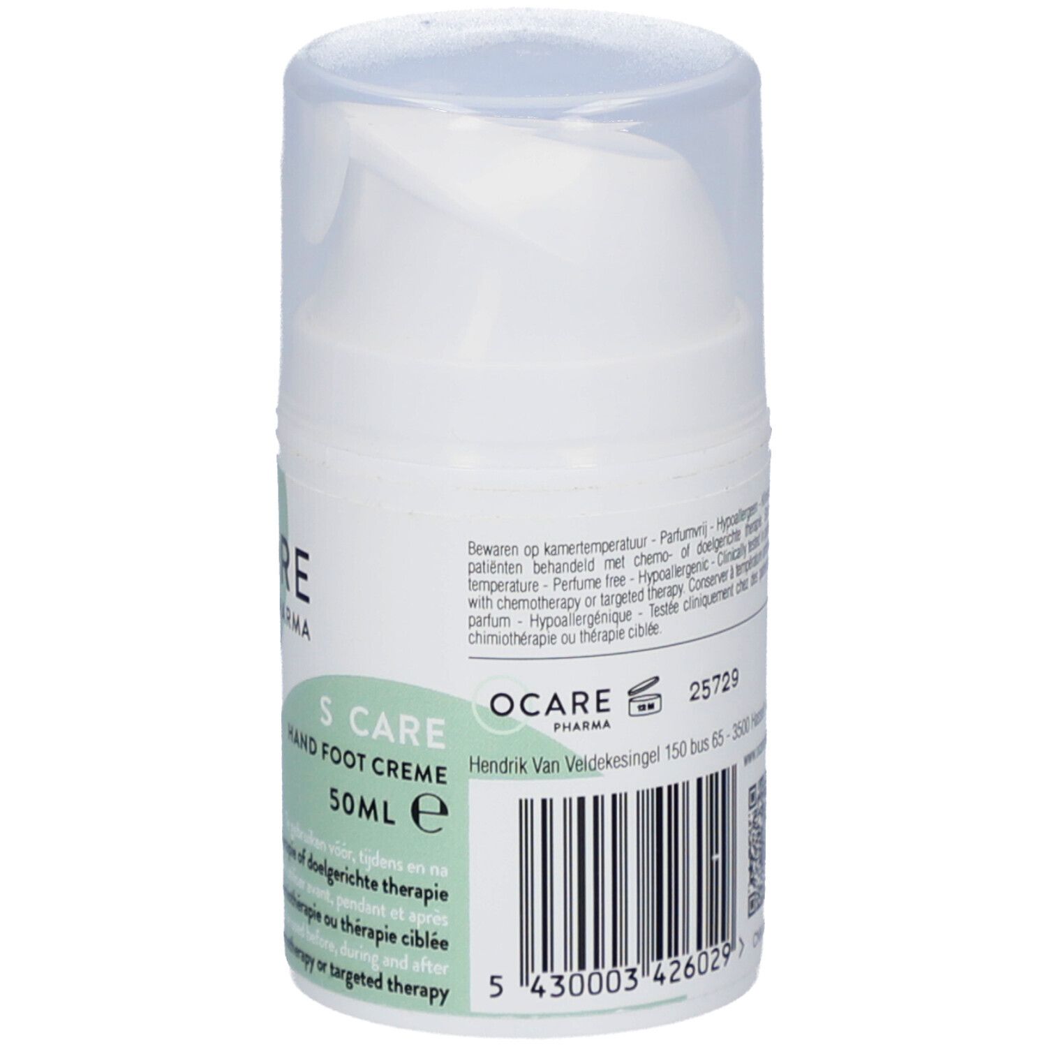 Flacon blanc avec bouchon pompe. Inscription: OCARE, S CARE Hand Foot Creme, 50ml. Code-barres.