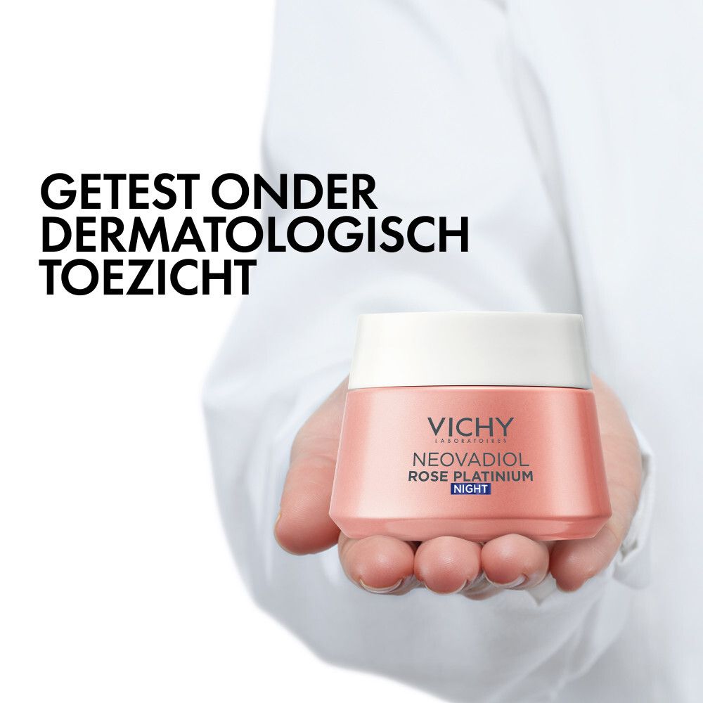 Hand die een roze crème pot vasthoudt. Tekst: Getest onder dermatologisch toezicht.