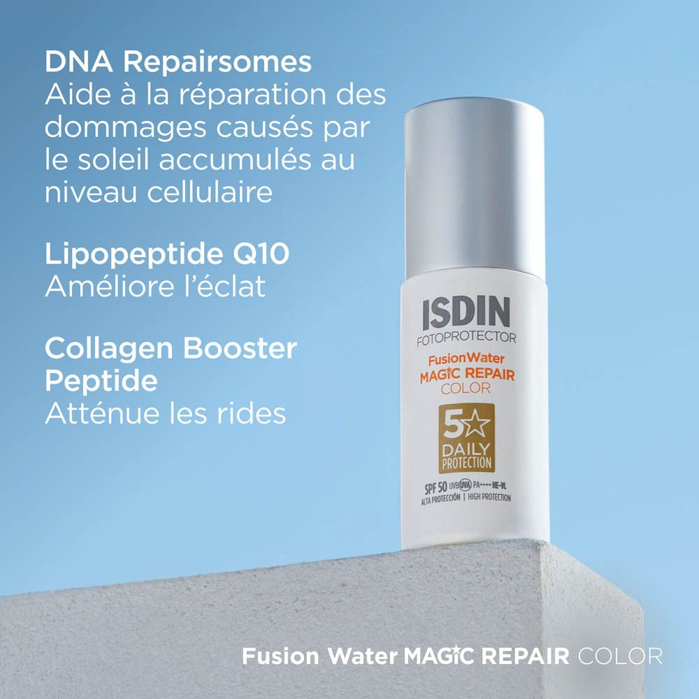 Produit avec texte. Inscription: ISDIN Fotoprotector Fusion Water Magic Repair Color SPF50.